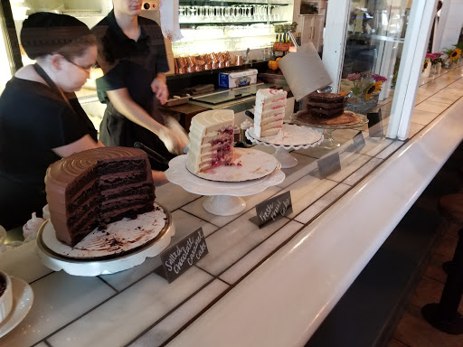 Dessert Restaurant «Shyndigz», reviews and photos, 1903 W Cary St, Richmond, VA 23220, USA