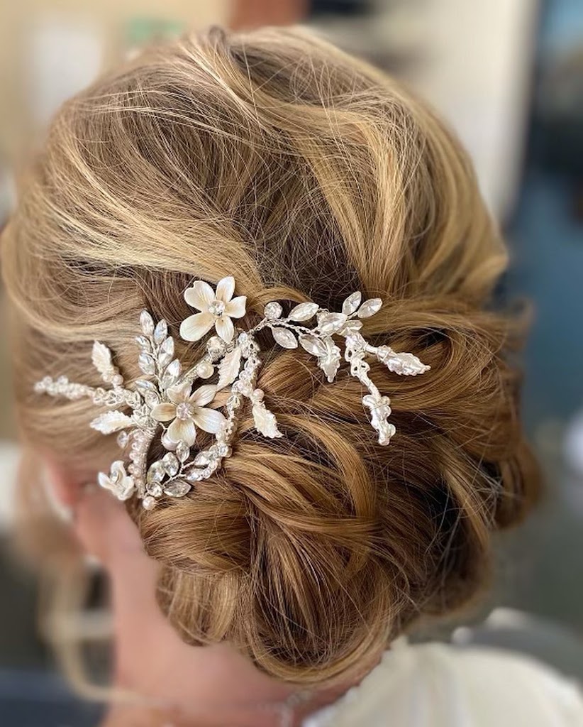 The Phoenician Salon & Spa Hutchinson, KS 67501 Services and Reviews