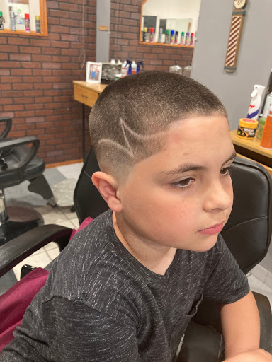 Barber Shop «North Andover Barber Shop», reviews and photos, 569 Chickering Rd, North Andover, MA 01845, USA