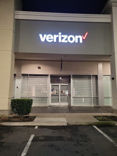 Cell Phone Store «Verizon», reviews and photos, 410 El Cerrito Plz, El Cerrito, CA 94530, USA
