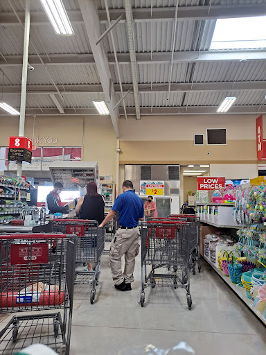 Grocery Store «H-E-B Grocery», reviews and photos, 225 I-35, Pearsall, TX 78061, USA