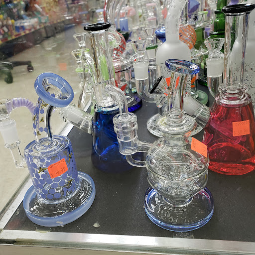 Grocery Store «KS Market & Smoke Shop», reviews and photos, 15231 SE Division St, Portland, OR 97236, USA