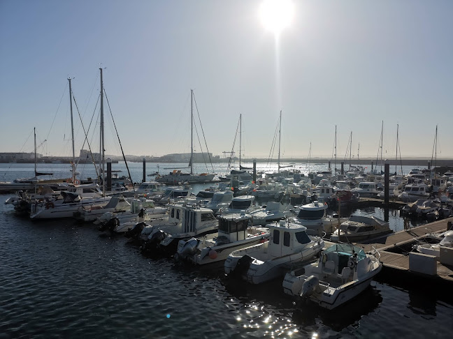 Largo da Ribeira Marina de, 2520-619 Peniche