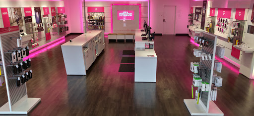 Cell Phone Store «T-Mobile», reviews and photos, 3320 Wheaton Way, Bremerton, WA 98310, USA
