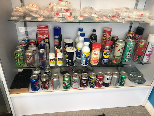 Tobacco Shop «J&J Smoke Shop», reviews and photos, 4520 Hallandale Beach Blvd, Pembroke Park, FL 33023, USA