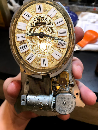 准确钟表眼镜工房-刻印