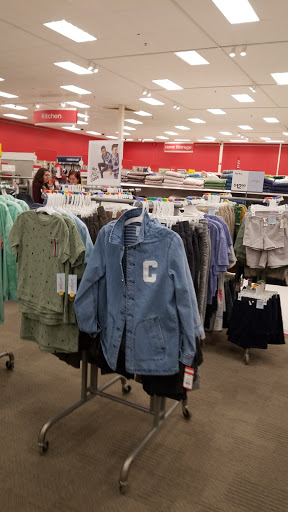 Department Store «Target», reviews and photos, 13301 Gateway Center Dr, Gainesville, VA 20155, USA