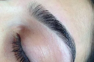 Super Eyebrow Threading — Khina image