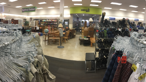 Thrift Store «Discover Goodwill Powers Retail Center», reviews and photos