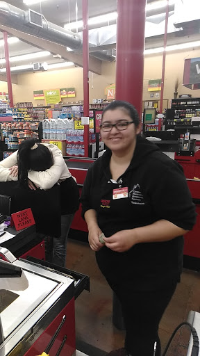 Grocery Store «Grocery Outlet Bargain Market», reviews and photos, 1510 Portland Rd, Newberg, OR 97132, USA