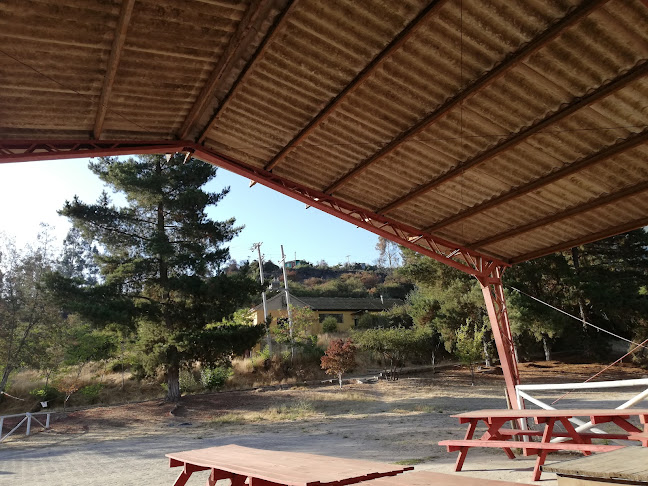 Centro Recreativo Los Maitenes (Bienestar Armada) - Camping