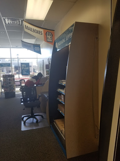 Shipping and Mailing Service «The UPS Store», reviews and photos, 15912 Crain Hwy B, Brandywine, MD 20613, USA