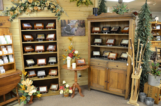 Florist «Bud & Bloom Florist & Gifts», reviews and photos, 22 E Main St, Mooresville, IN 46158, USA