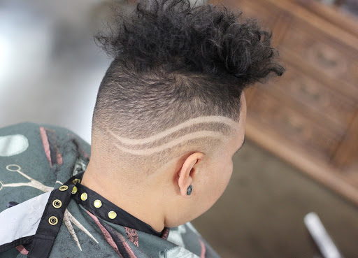 Barber Shop «Throne Traditional BarberShop», reviews and photos, 917 NW 13th Ave, Portland, OR 97209, USA