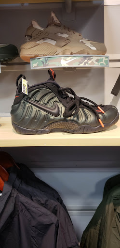 Beauty Supply Store «Beauty Town», reviews and photos, 43 Hugh J. Grant Cir, Bronx, NY 10462, USA