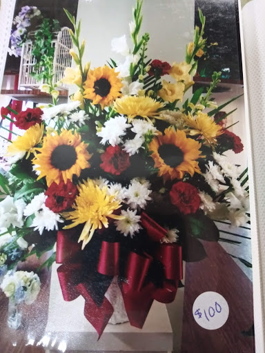 Florist «Nichols Florist», reviews and photos, 8620 Sierra Ave, Fontana, CA 92335, USA