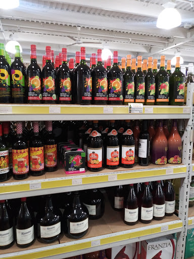 Wine Store «Westchester Wine Warehouse», reviews and photos, 53 Tarrytown Rd, White Plains, NY 10607, USA