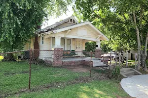 The Outsiders House Museum image