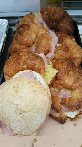 Grocery Store «Meridian Food Market», reviews and photos, 812 6th St, Miami Beach, FL 33139, USA