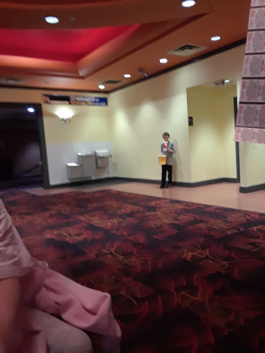 Movie Theater «Regal Cinemas West Ridge 8», reviews and photos, 1727 SW Wanamaker Rd, Topeka, KS 66604, USA