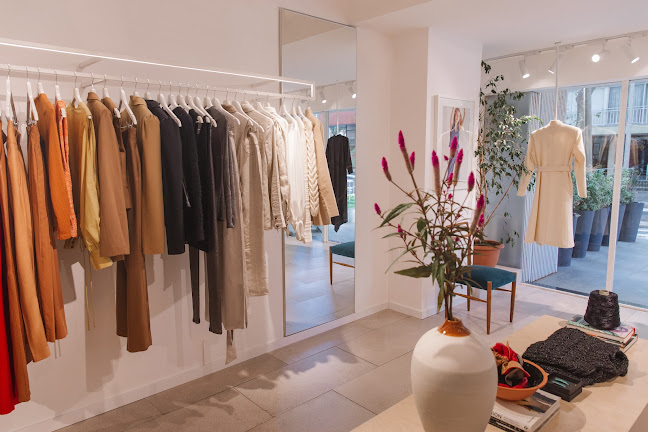 Opiniones de Zarvich en Ciudad del Plata - Tienda de ropa