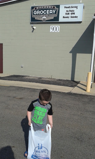 Surplus Store «Discount Grocery Outlet», reviews and photos, 900 S Pickaway St, Circleville, OH 43113, USA