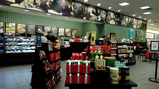 Book Store «Barnes & Noble», reviews and photos, 19401 Alderwood Mall Pkwy, Lynnwood, WA 98036, USA