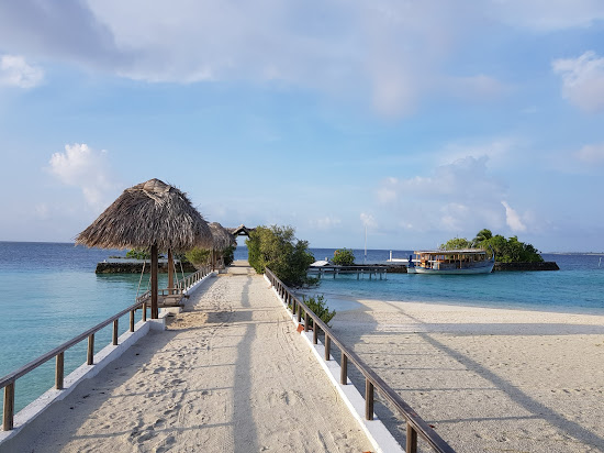 Makunudu Resort Island