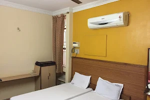 Prathap Deluxe Lodge image