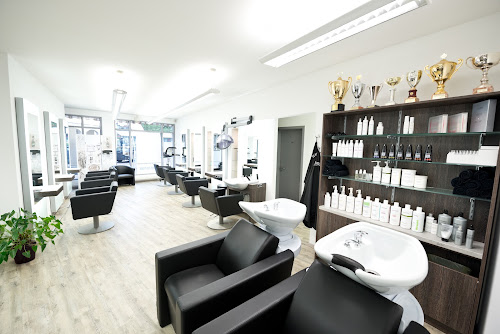 Friseursalon Heike Bleher Frisöre e.K. Münsingen