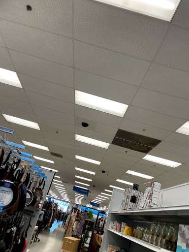 Clothing Store «Ross Dress for Less», reviews and photos, 958 W Street Rd, Warminster, PA 18974, USA