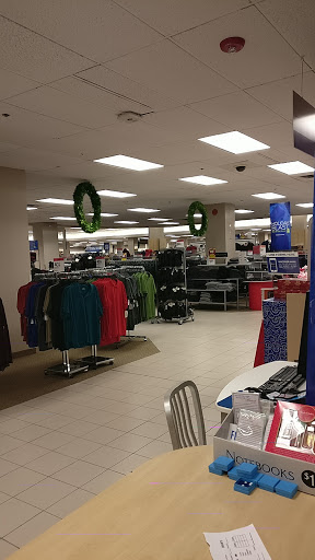 Department Store «Sears», reviews and photos, 7103 Democracy Blvd, Bethesda, MD 20817, USA