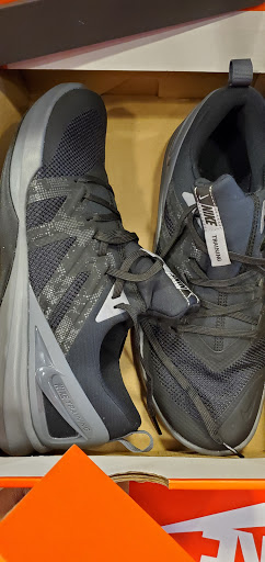 Clothing Store «Nike Factory Store», reviews and photos, 243 Tanger Dr Suite 243, Williamsburg, IA 52361, USA