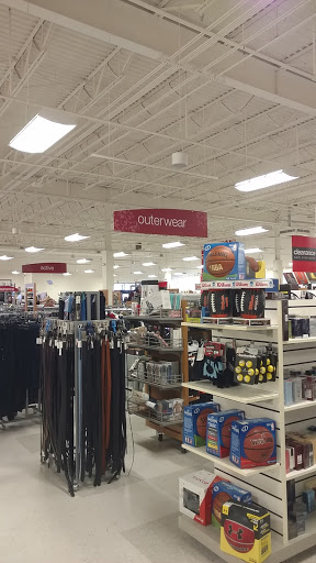 Department Store «T.J. Maxx», reviews and photos, 225 High St #17, Ellsworth, ME 04605, USA