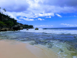 Foto de Batu Layah com muito limpo nível de limpeza