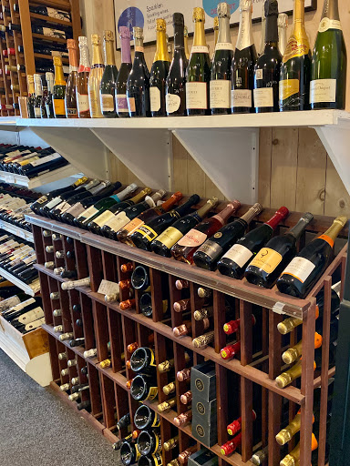 Wine Store «Toast Wines & Spirits», reviews and photos, 984 Farmington Ave B, West Hartford, CT 06107, USA