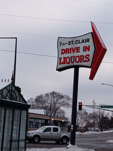 Liquor Store «Liquor Barrel 7th Street», reviews and photos, 665 7th St W, St Paul, MN 55102, USA