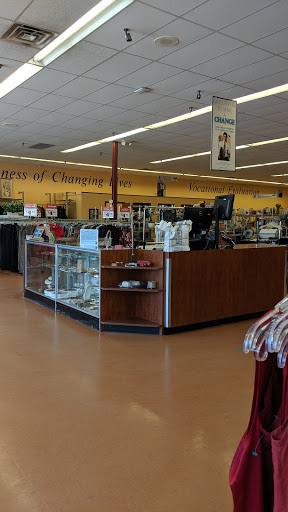 Thrift Store «Goodwill Palm City Store & Donation Center», reviews and photos, 3078 SW Martin Downs Blvd, Palm City, FL 34990, USA