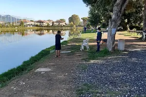 Lago della Fiora image