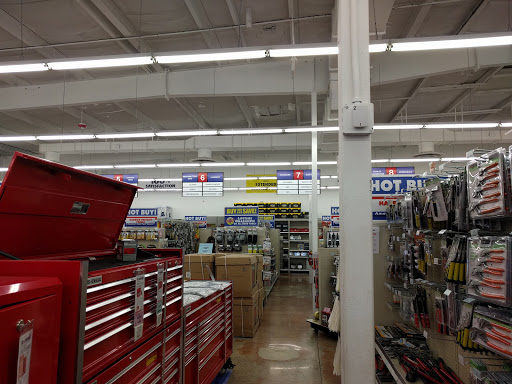 Hardware Store «Harbor Freight Tools», reviews and photos, 201 Skyline Dr #37, Conway, AR 72032, USA