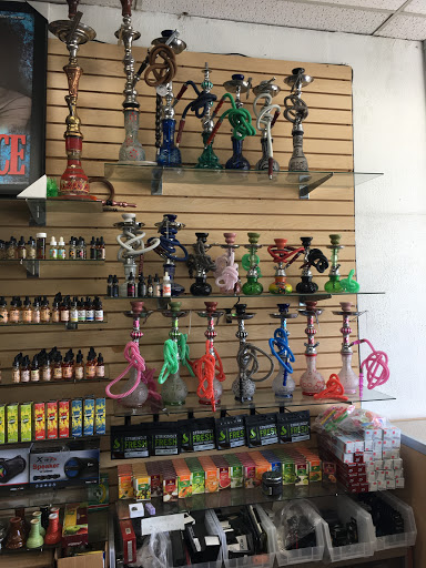 Vaporizer Store «Vape Master & Smoke Shop», reviews and photos, 1708 Long Beach Blvd, Long Beach, CA 90813, USA