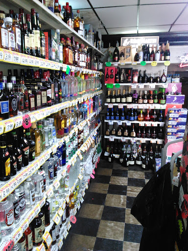 Liquor Store «Park Package Store», reviews and photos, 563 Park Ave, Bridgeport, CT 06604, USA