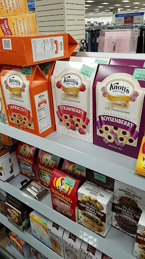 Clothing Store «Burlington Coat Factory», reviews and photos, 4701 N Harlem Ave, Harwood Heights, IL 60706, USA