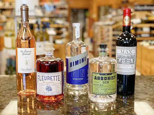 Liquor Store «Cornwall Wines & Spirits», reviews and photos, 45 Quaker Ave, Cornwall, NY 12518, USA