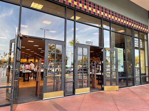 Barnes & Noble image