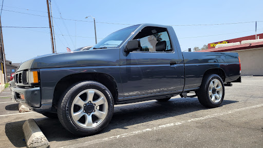 RULAS TIRES image