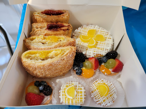 Merengue Bakery & Cafe image