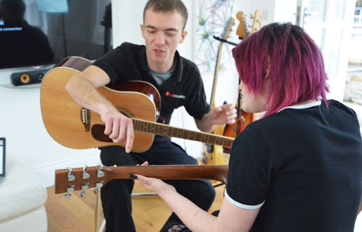 Guitar Lessons Roath Central Cardiff : Your Guitar Academy