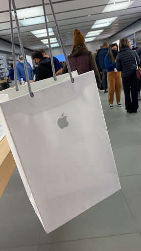 Computer Store «Apple Southcenter», reviews and photos, 801 Southcenter Mall, Tukwila, WA 98188, USA