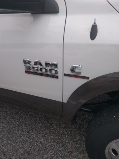 Used Car Dealer «Pomoco Auto Body Repair Center», reviews and photos, 12627 Jefferson Ave, Newport News, VA 23602, USA